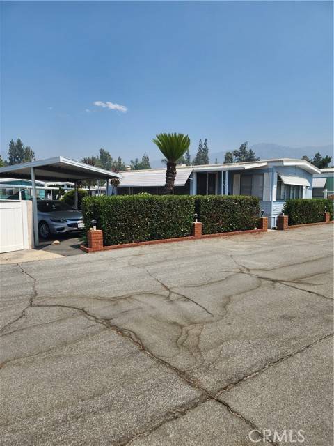 Azusa, CA 91702,840 E FOOTHILL #72