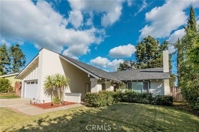 Yorba Linda, CA 92886,4564 Via De La