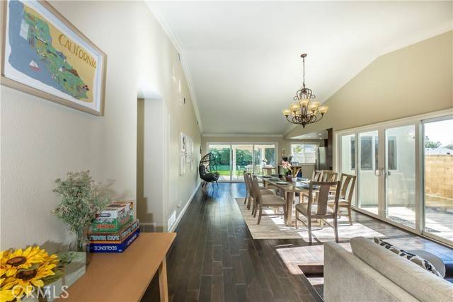 Yorba Linda, CA 92886,4564 Via De La