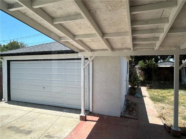 La Puente, CA 91744,823 N Orange Avenue