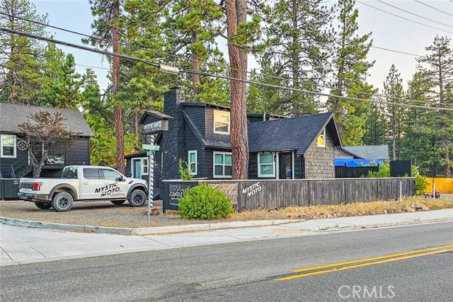 Big Bear Lake, CA 92315,607 Highland Road