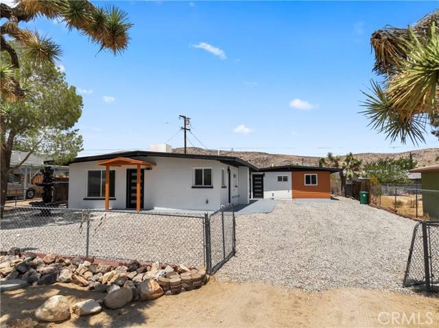 Joshua Tree, CA 92252,61760 Oleander Drive