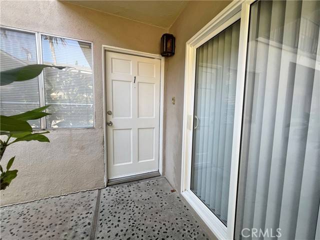 Long Beach, CA 90814,360 Freeman Avenue #1