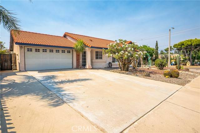 Fontana, CA 92335,9302 Copper Lane