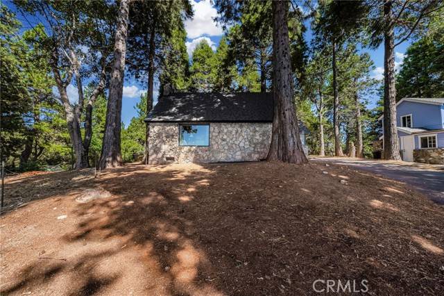 Crestline, CA 92325,23008 Valley View Drive