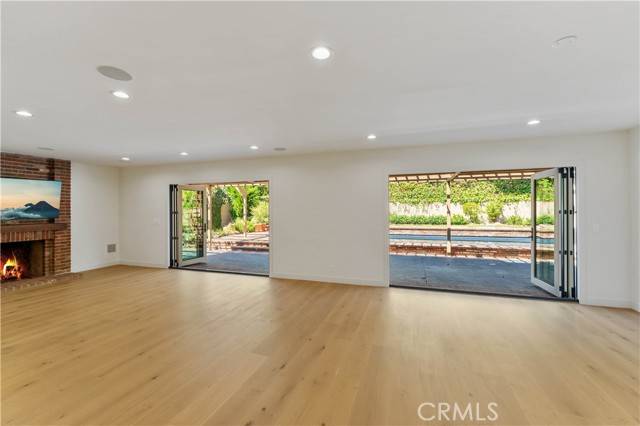 Beverly Hills, CA 90210,2847 Deep Canyon Drive