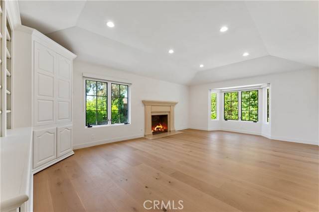 Beverly Hills, CA 90210,2847 Deep Canyon Drive