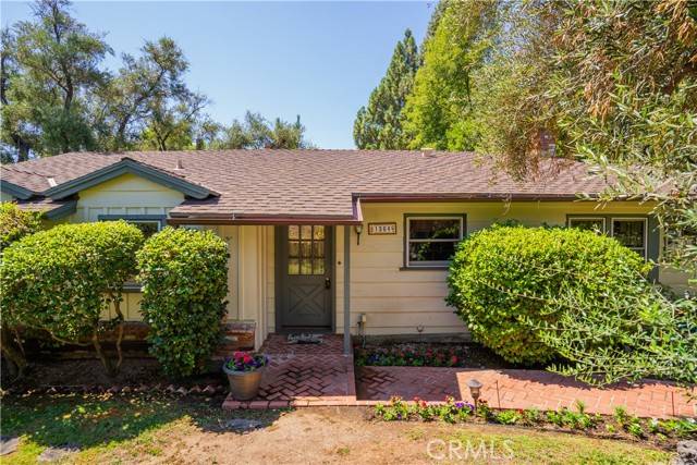 La Canada Flintridge, CA 91011,1364 Green Lane