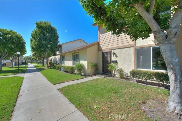 Santa Ana, CA 92707,281 W Alton Avenue #D255