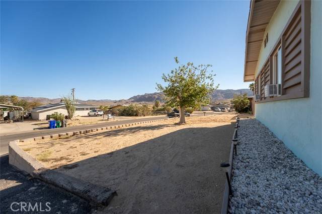 29 Palms, CA 92277,6166 Sun Court