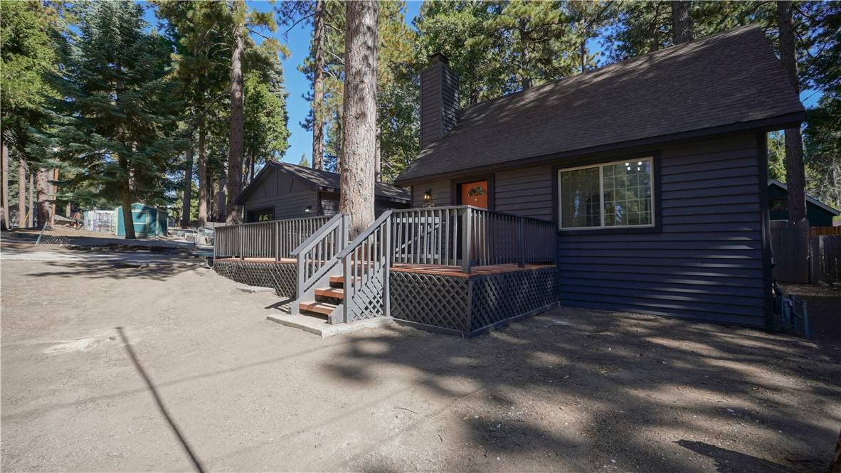 Running Springs, CA 92382,31681 Luring Pines Circle