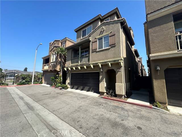 Gardena, CA 90247,14416 Cobblestone Lane