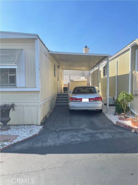 Hawaiian Gardens, CA 90716,12550 Carson #20