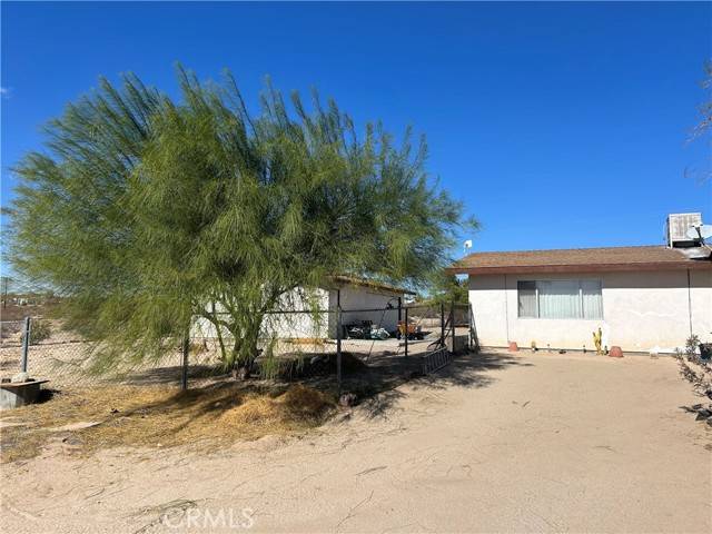 Joshua Tree, CA 92252,63737 Gibson Road