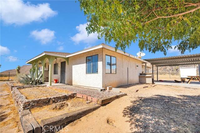 Apple Valley, CA 92307,25920 Mountain View Lane