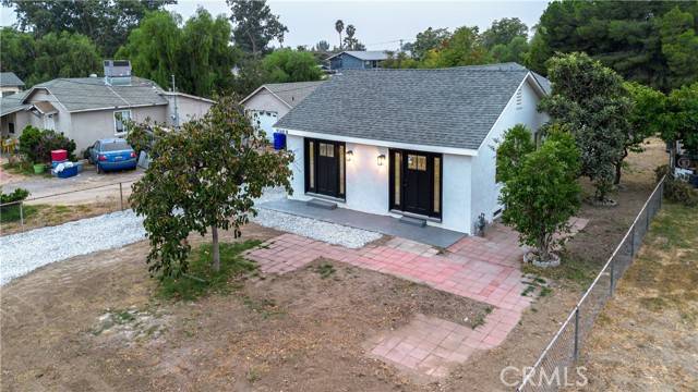 Fontana, CA 92335,9168 Cypress Avenue