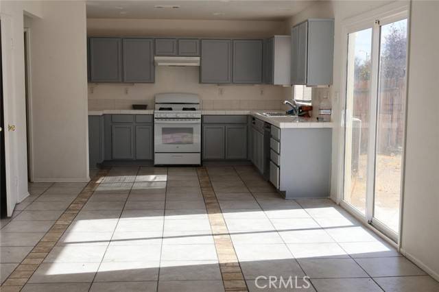 Victor Valley, CA 92394,14065 Mare Lane