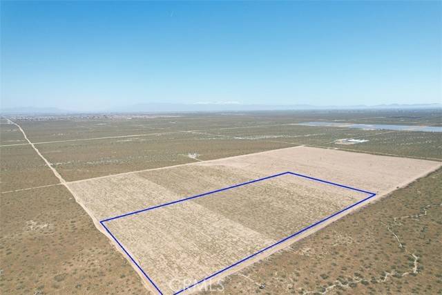 Adelanto, CA 92301,6 Mojave Dr.