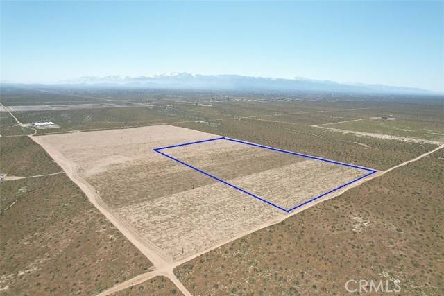 Adelanto, CA 92301,6 Mojave Dr.