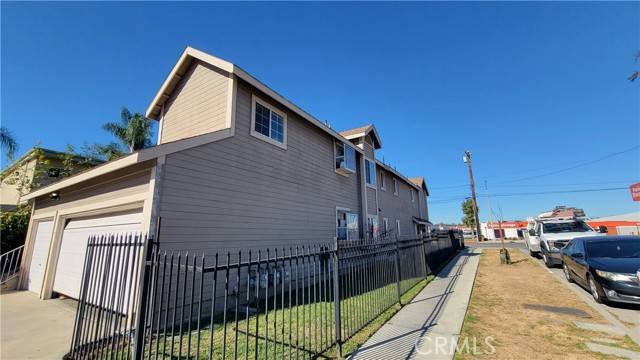 Fullerton, CA 92833,2400 W Commonwealth Avenue