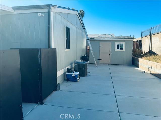 Rialto, CA 92376,1155 S Riverside #25