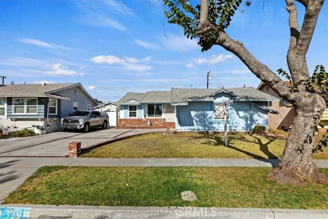 Lakewood, CA 90715,11329 214th Street