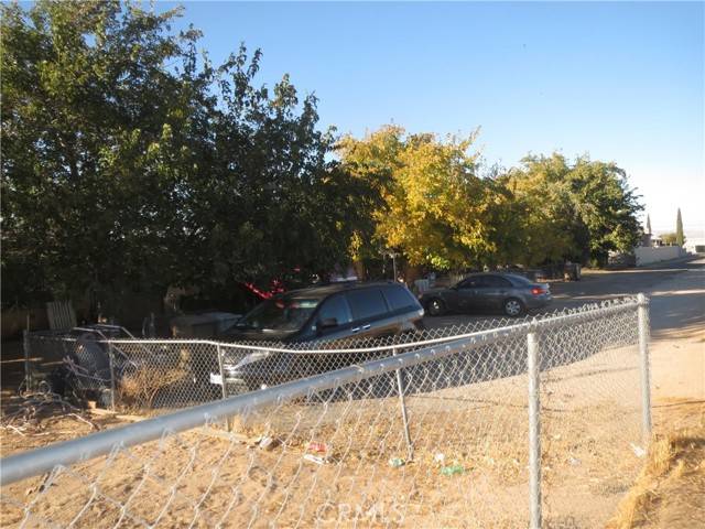 Hesperia, CA 92345,17019 Olive St