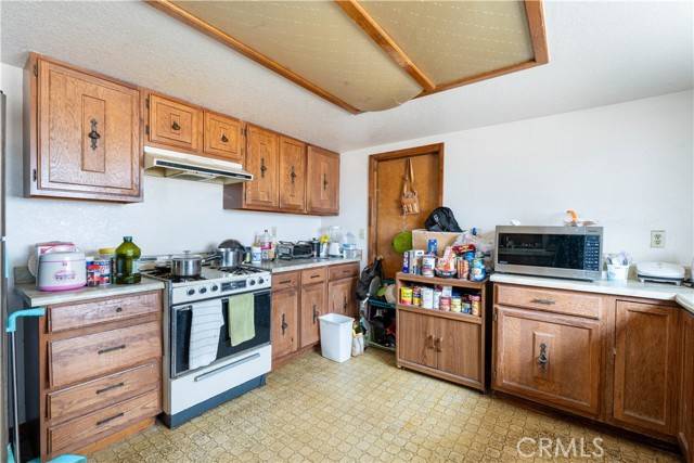 Helendale, CA 92342,14779 Crofton Lane