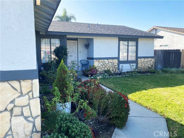 Fontana, CA 92336,15505 Sandhurst Street