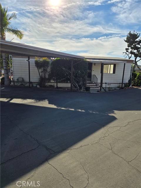 Azusa, CA 91702,840 E Foothill #75