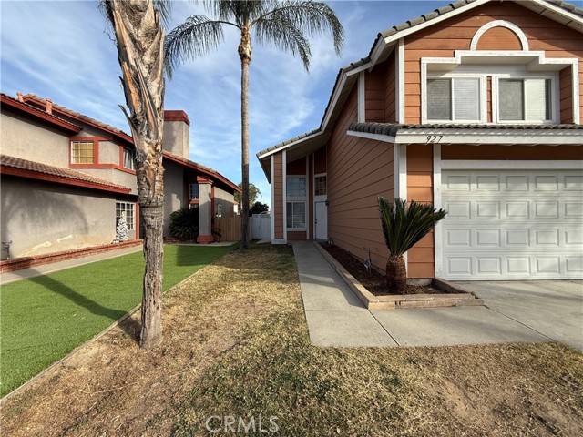 Perris, CA 92571,927 Dolphin Drive