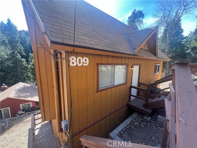 Lake Arrowhead, CA 92352,809 Virginia Court