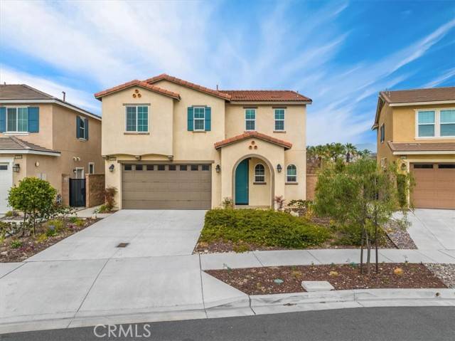 Fontana, CA 92336,15266 Ledgestone Street