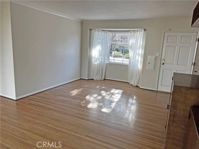 Claremont, CA 91711,523 W 11th Street