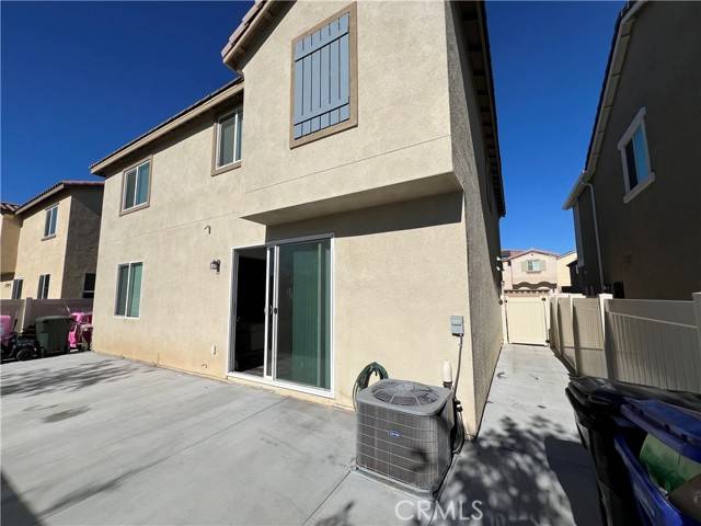 Rialto, CA 92376,517 E Fromer Street