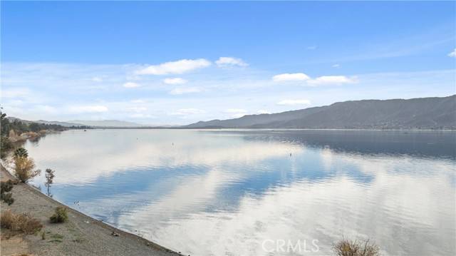 Lake Elsinore, CA 92530,0 Lakeshore