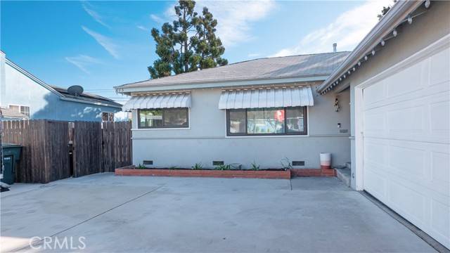 Ontario, CA 91762,615 W Yale Street