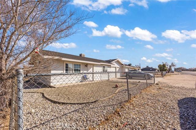 Hesperia, CA 92345,16490 Pine