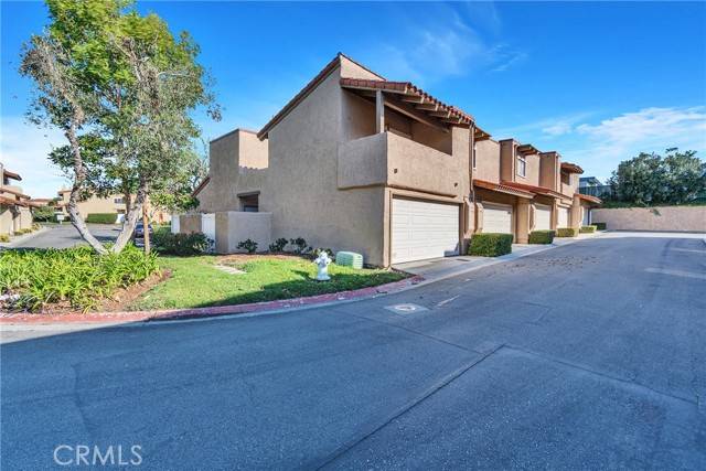 Costa Mesa, CA 92627,1048 Westward Way