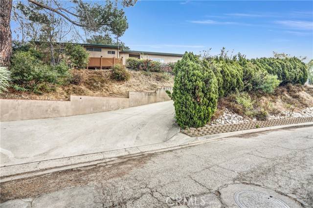 Pasadena, CA 91105,1480 Glengarry Road