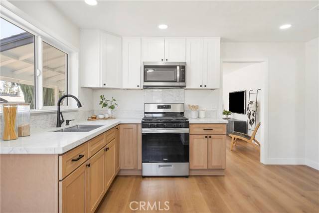 Pomona, CA 91766,11268 Roswell Avenue