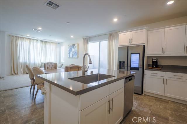 Fontana, CA 92336,16126 Cannoli Court #3