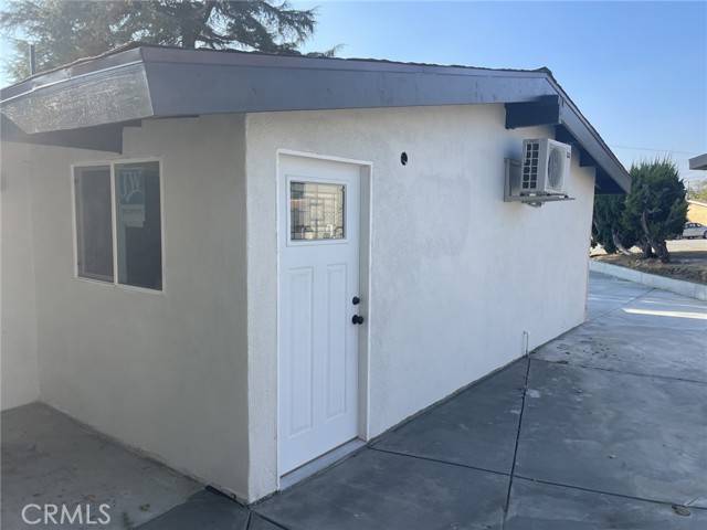 Montclair, CA 91786,4585 Hawthorne #B