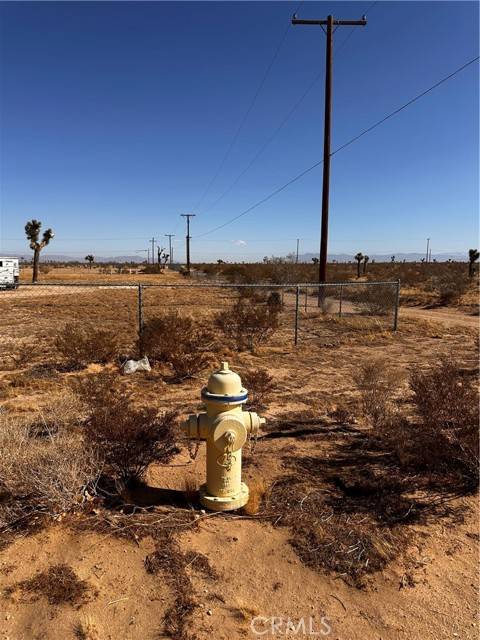 Phelan, CA 92371,7625 Luna