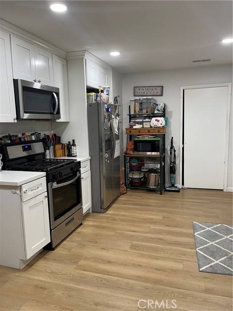 Apple Valley, CA 92308,12760 Running Deer Road