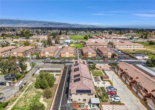 Fontana, CA 92335,16385 Valencia Avenue #1