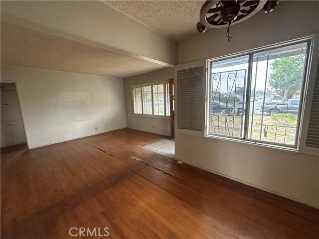 West Covina, CA 91790,863 S Vanhorn Avenue