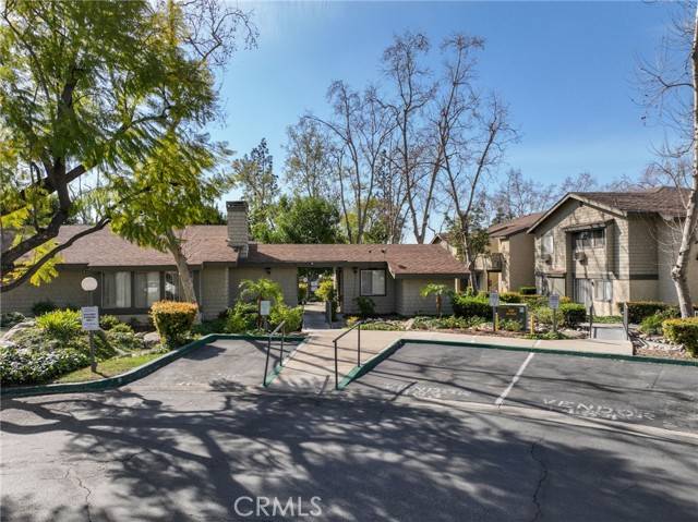 Pomona, CA 91767,960 E Bonita Avenue #4