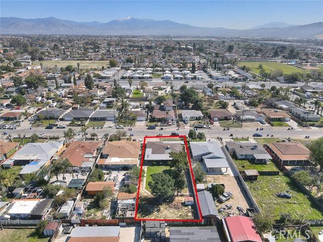 Bloomington, CA 92316,9842 Magnolia Street