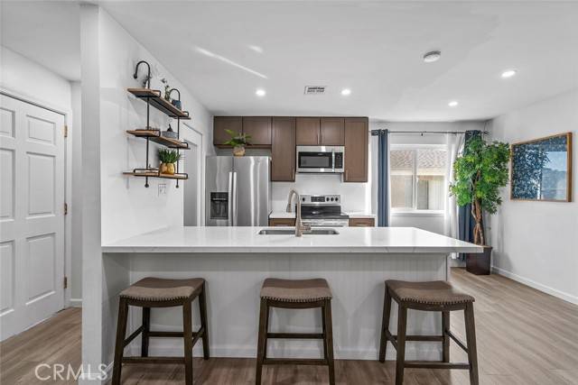 La Verne, CA 91750,2948 Knollwood Avenue